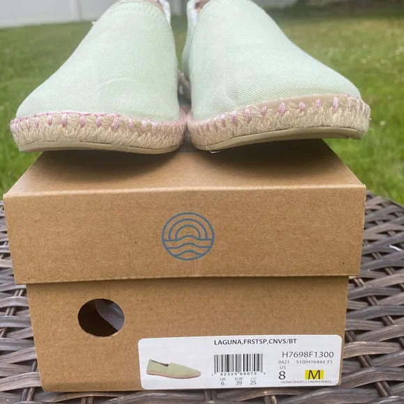 NWT/NIB Vionic Women's Laguna Espadrille in Frosty Spruce Canvas Shoes (Size 8)