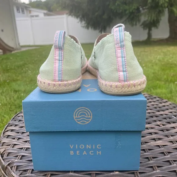 NWT/NIB Vionic Women's Laguna Espadrille in Frosty Spruce Canvas Shoes (Size 8)
