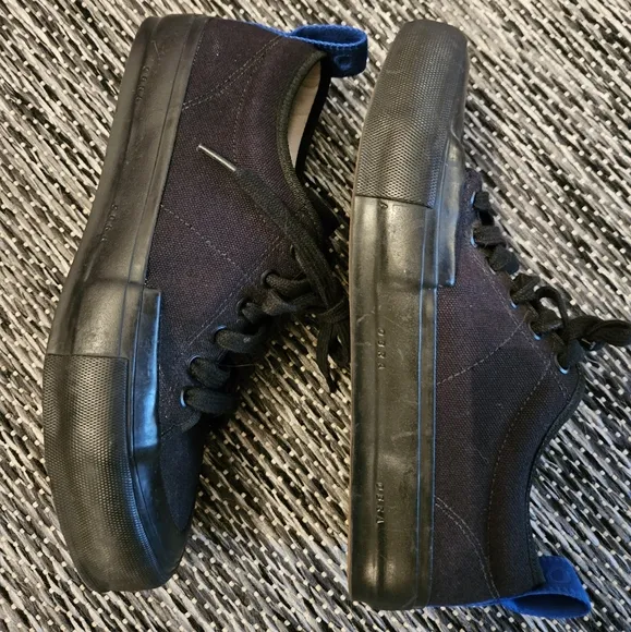OBRA Canvas Men's Shoe (Size 8)