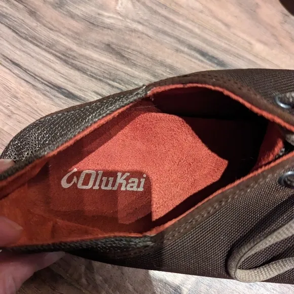 Olukai men's shoes. Men's boat shoes. Size 12.