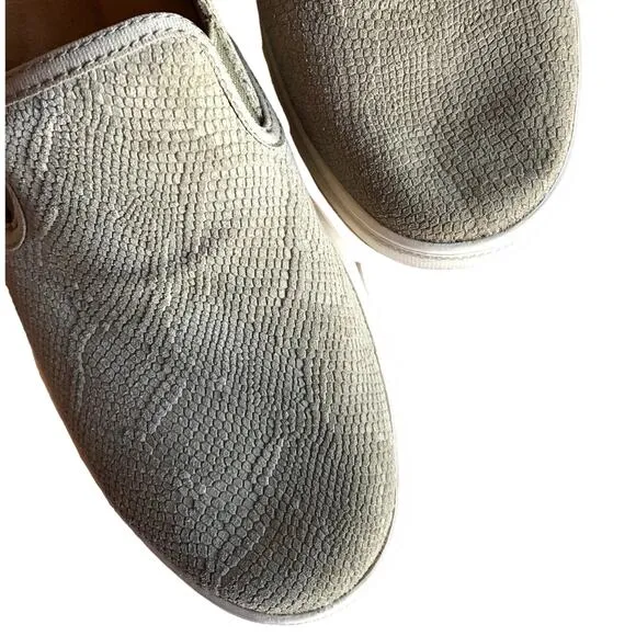 Olukai Sage Color Snakeskin Embossed Soft Leather Loafers Sneakers size 8