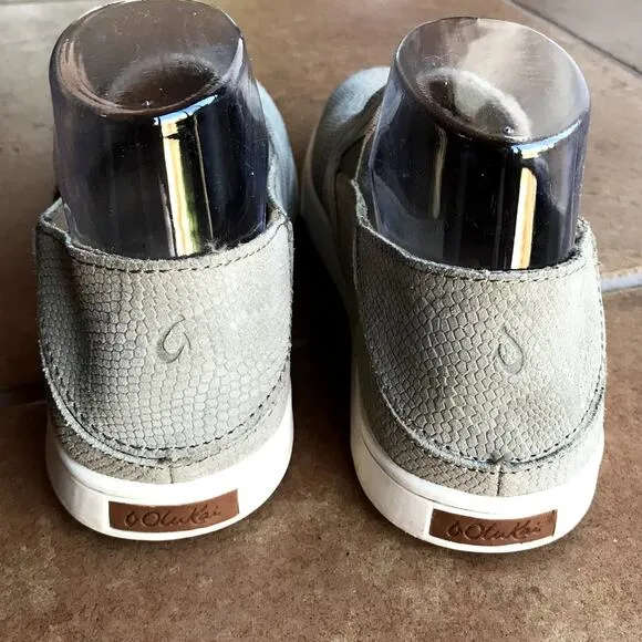 Olukai Sage Color Snakeskin Embossed Soft Leather Loafers Sneakers size 8