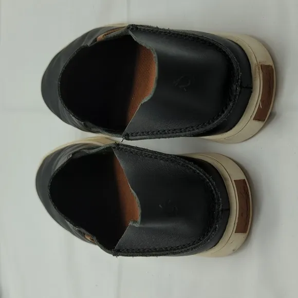 OluKai Women's 8.5 Shoes Black Slip-On Sneakers Pehuea Leather Loafer Boat Shoes