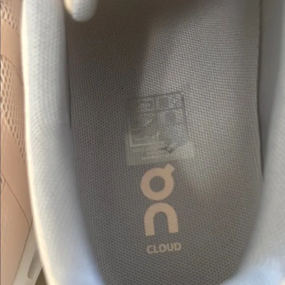On Cloud Running Women's Pink Running Shoes