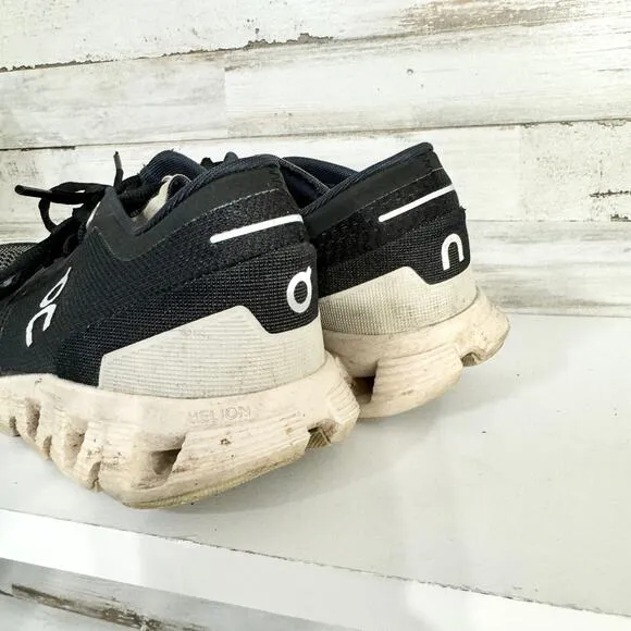 ON CLOUD Women’s Cloudtec Helion Black Lace Up Running Shoes Size 8