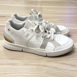 On Cloud Women’s The Roger Advantage Running Sneakers Shoes