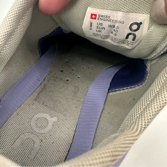 On Cloud X Lavender Ice Purple Running Sneakers Shoes Women’s Size 8.5