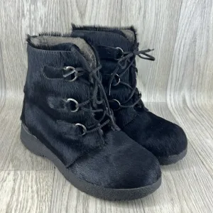 Pajar black shearling boots with cow fur top