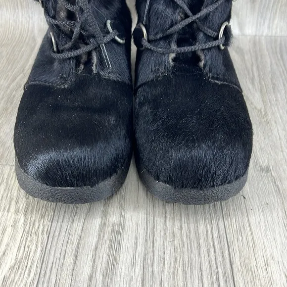 Pajar black shearling boots with cow fur top