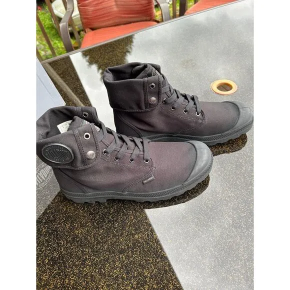 Palladium Black Baggy Hi Fold over Top Boots, Men's size 10, EU 43, NWB