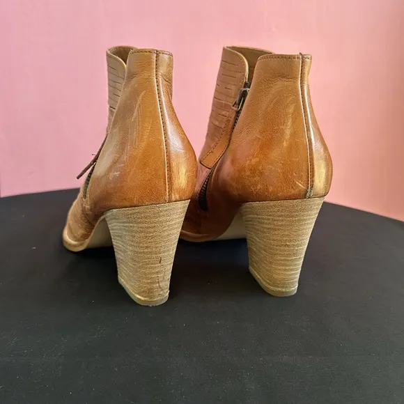 Paul Green Brown Distressed Leather Ankle Booties