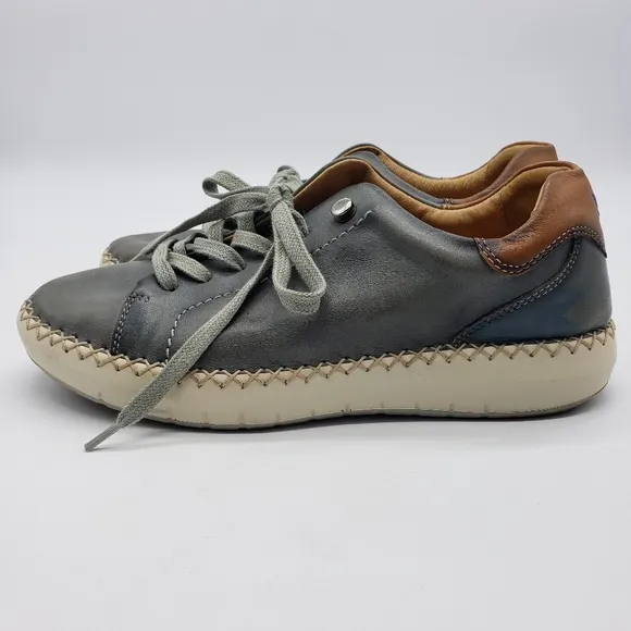 Pikolinos women US 39 gray leather upper tan accents leather lining laceup shoe