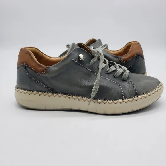 Pikolinos women US 39 gray leather upper tan accents leather lining laceup shoe