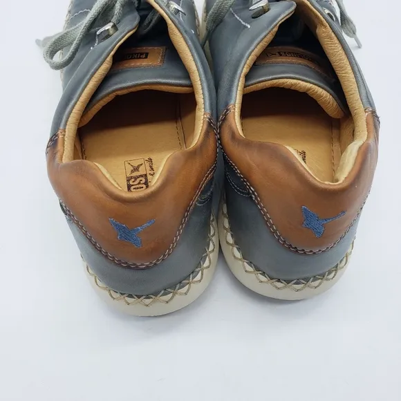 Pikolinos women US 39 gray leather upper tan accents leather lining laceup shoe