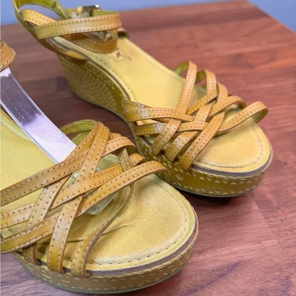 Pikolinos Yellow Leather Wedge Sandal Buckle Embossed Size 40