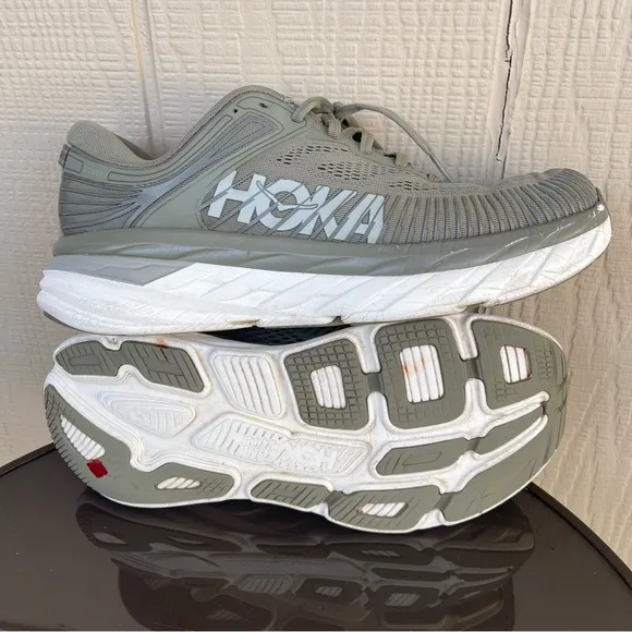 Pre- Owned Men Hoka One One Bondi 7 Running Shoes Olive 1110518 OZW Size 10.5
