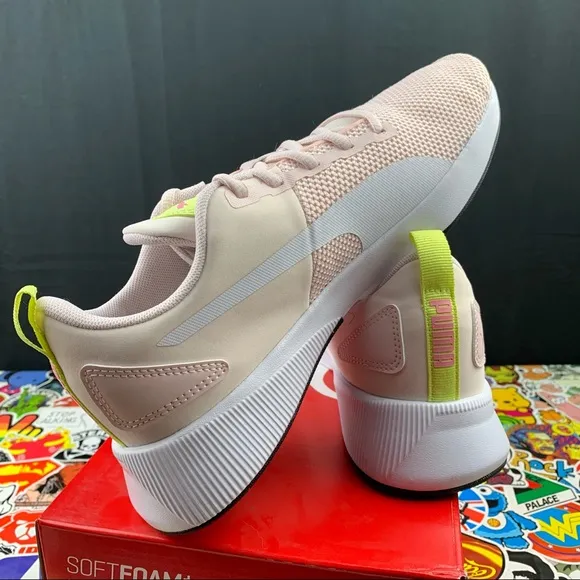 Puma Flyer Runner Light Pink Size 7 Youth / 8.5 Womens