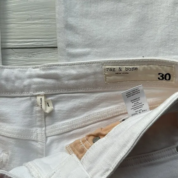 Rag &amp; Bone Nina High Rise Flare Optic White Raw Hem size 30
