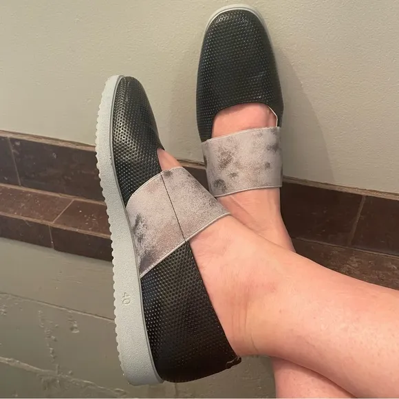 Rapisardi Ron White Slip On Shoes 9.5 EU 40 Black Gray Metalic Strap