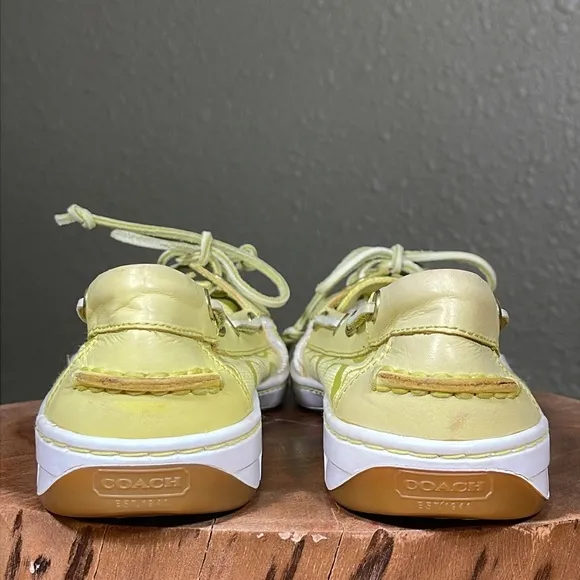 RARE COLOR COACH RAINEY SIGNATURE BOAT SHOES