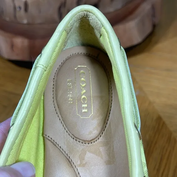 RARE COLOR COACH RAINEY SIGNATURE BOAT SHOES