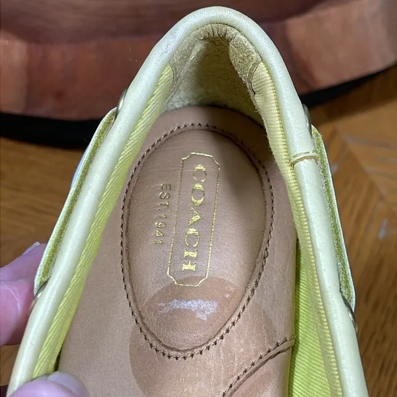RARE COLOR COACH RAINEY SIGNATURE BOAT SHOES
