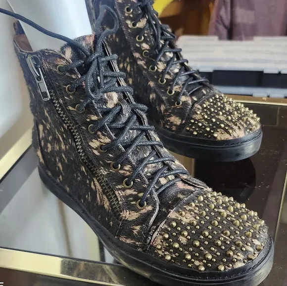RARE JEFFREY CAMPBELL Adam's Boot