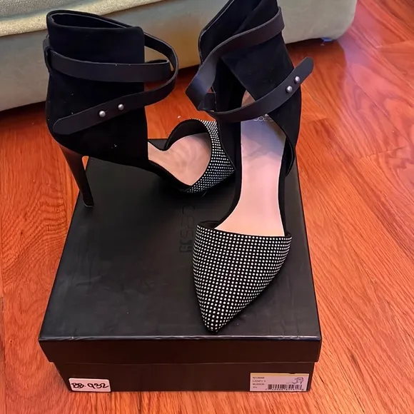 Real suede party  high heel shoes with leather straps