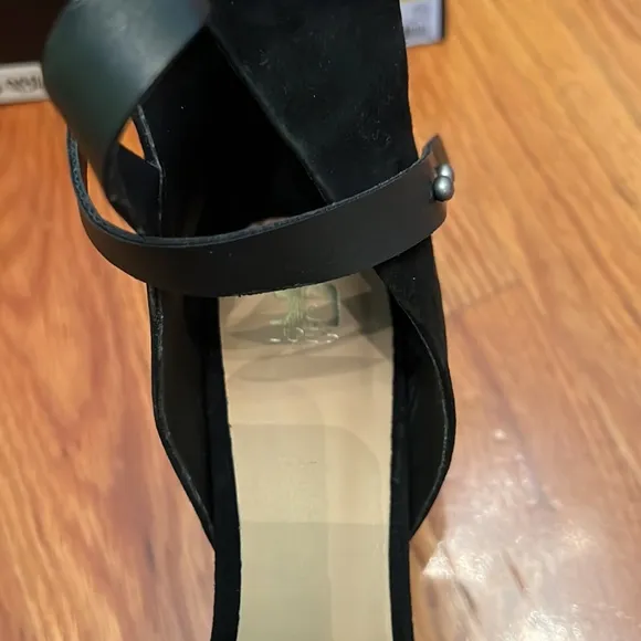 Real suede party  high heel shoes with leather straps