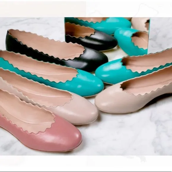 REDUCED Chloe Lauren Scalloped Leather Ballet Flats Turquoise Leather Shoes 37 7