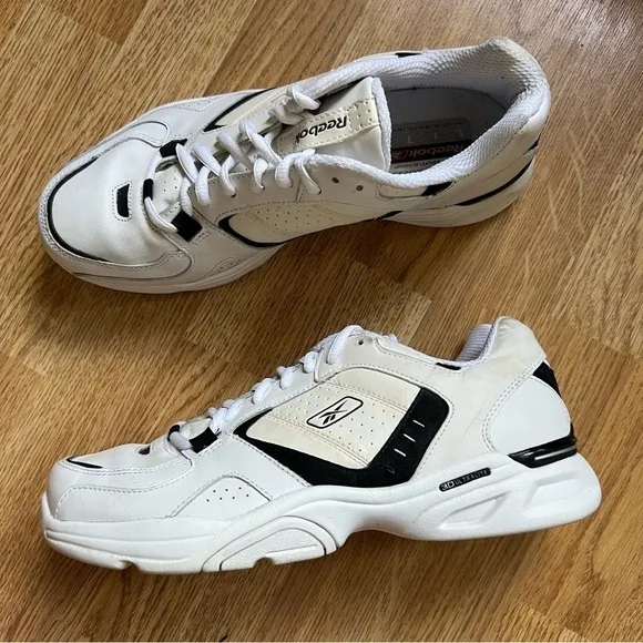 Reebok 3D Ultra Light White Leather Black Detailing Lace Up Sports Sneakers