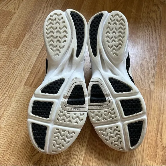 Reebok 3D Ultra Light White Leather Black Detailing Lace Up Sports Sneakers