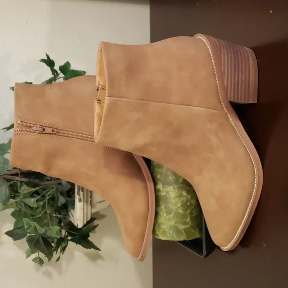 Report - Odeza Tan Bootie