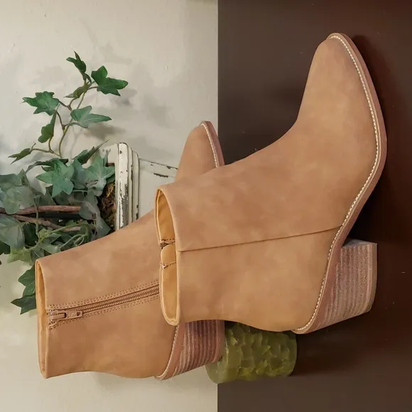 Report - Odeza Tan Bootie