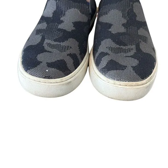Rothy’s Black Grey Camo Slip On Sneaker Boat Comfort Shoes 7.5