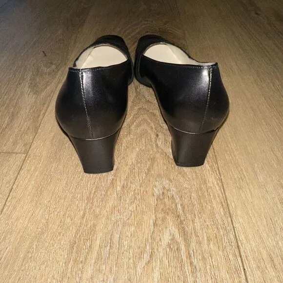 Salvatore Ferragamo Boutique Womens Black Leather Shoes Size 8‎ B