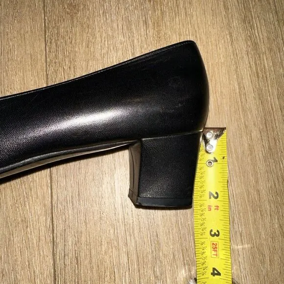 Salvatore Ferragamo Boutique Womens Black Leather Shoes Size 8‎ B