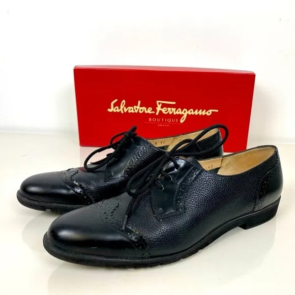Salvatore Ferragamo Ferrara Women's 7 1/2 AA Black Leather Oxford Lace Up Shoes