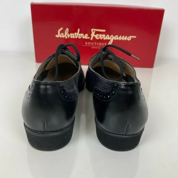 Salvatore Ferragamo Ferrara Women's 7 1/2 AA Black Leather Oxford Lace Up Shoes