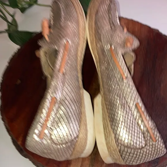 Sam Edelman gold boat shoes