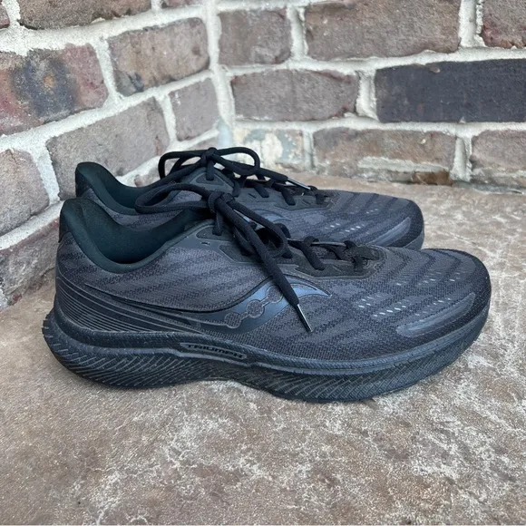 Saucony Mens Triumph 19 Triple Black S20678-14 US Size 11.5