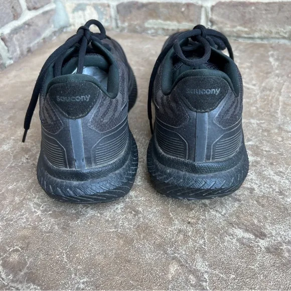 Saucony Mens Triumph 19 Triple Black S20678-14 US Size 11.5