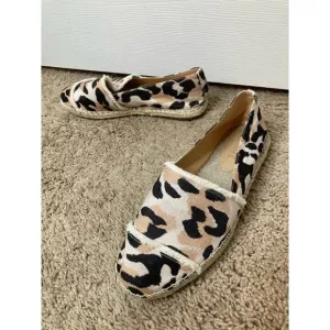 Schutz ohanna espadrille leopard flats sz 7.5 slip on canvas