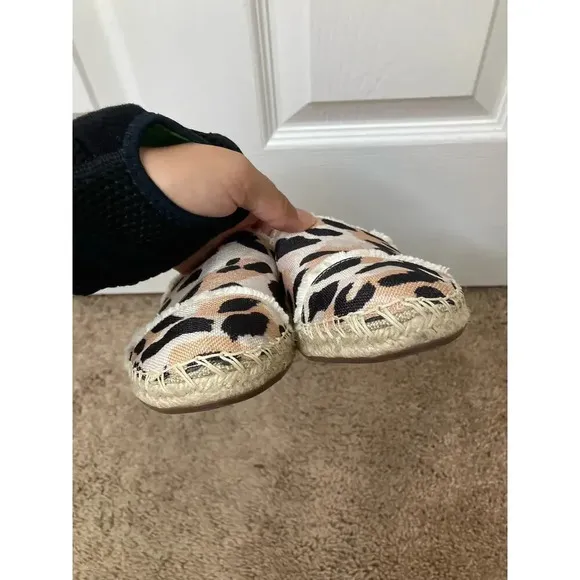 Schutz ohanna espadrille leopard flats sz 7.5 slip on canvas
