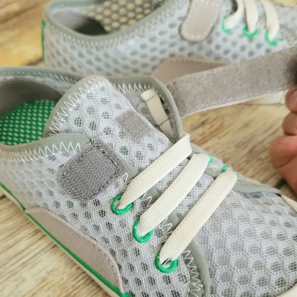 See Kai Run Toddler Sneaker 4Y