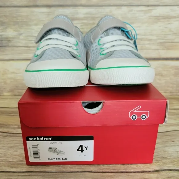 See Kai Run Toddler Sneaker 4Y