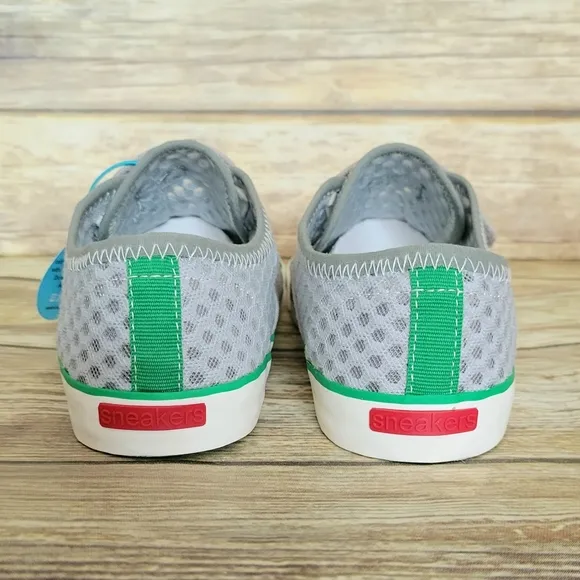 See Kai Run Toddler Sneaker 4Y