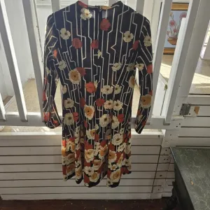 Simplicity Pattern 1960 measure like a 4