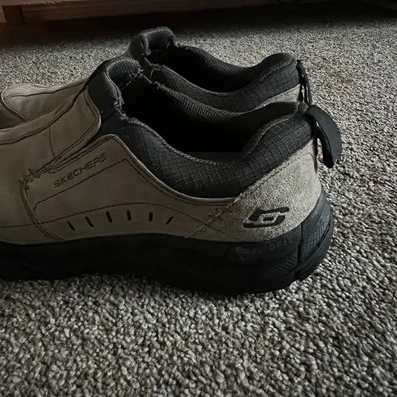 SKECHERS‎ Shoes Slip On Beige Relaxed Suede Leather Memory Foam Size 11.5