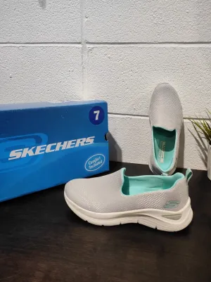 SKECHERS Women's Arch Comfort Slip On Athletic Shoes Sneaker ~ Gray US-7